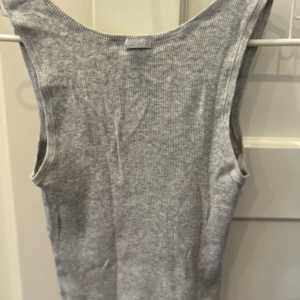 Skims Tank Top - Picture 2 of 2